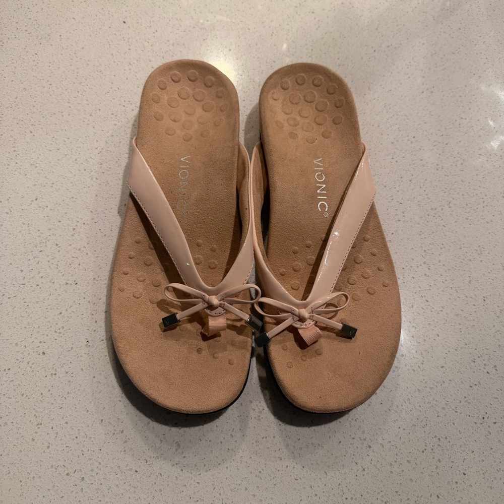 Vionic Bella II Blush Patent Bow Flip Flop Sandal Arch Support Orthotic Sz 11